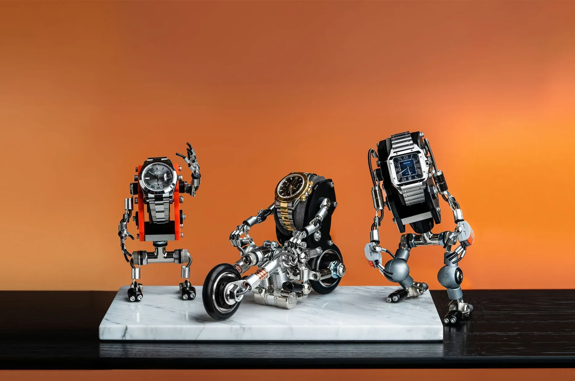 Stojaki na zegarki IFL Watches Robotoy Watch Guardians w formie regulowanych robotów do ekspozycji zegarków