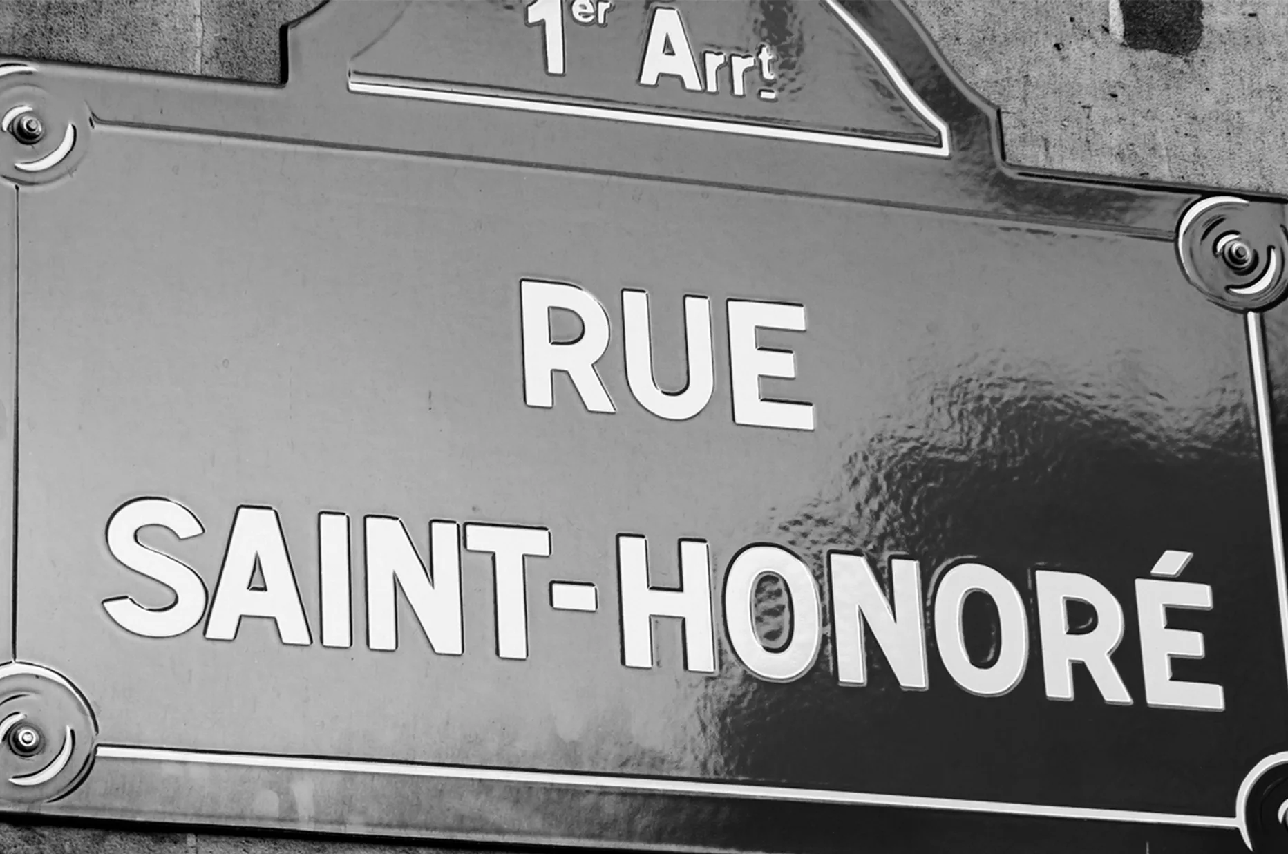 Rue Saint-Honoré w Paryżu, historyczna ulica inspirująca markę zegarków Saint Honoré Paris