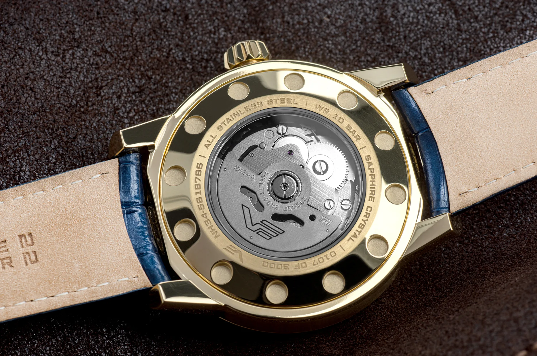 Vostok Europe Limousine 2.0 GMT z przeszklonym deklem i widocznym mechanizmem automatycznym NH34