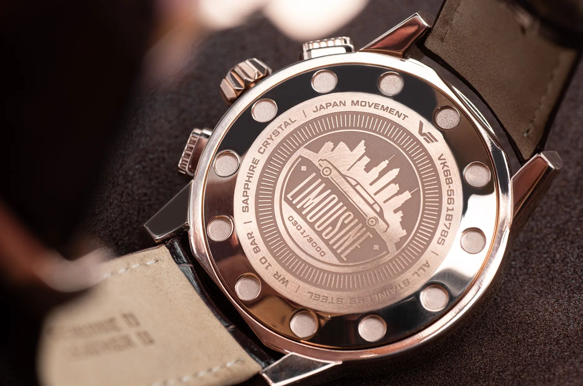 Vostok Europe Limousine 2.0 Chronograph z grawerowanym deklem w kolorze różowego złota