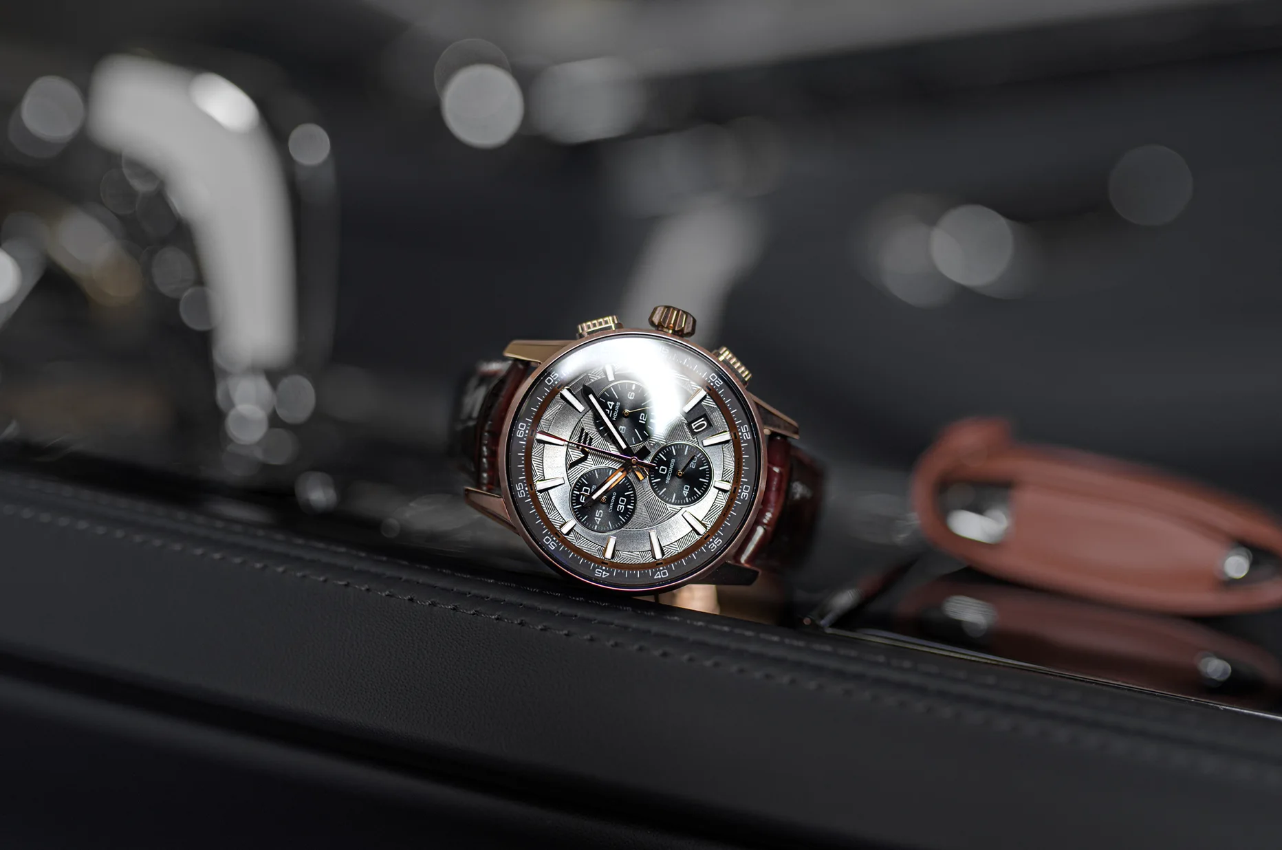 Vostok Europe Limousine 2.0 Chronograph z trzema licznikami i kopertą w kolorze różowego złota