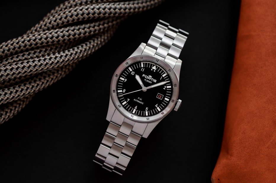 Fortis zegarek typu pilot z funkcją GMT