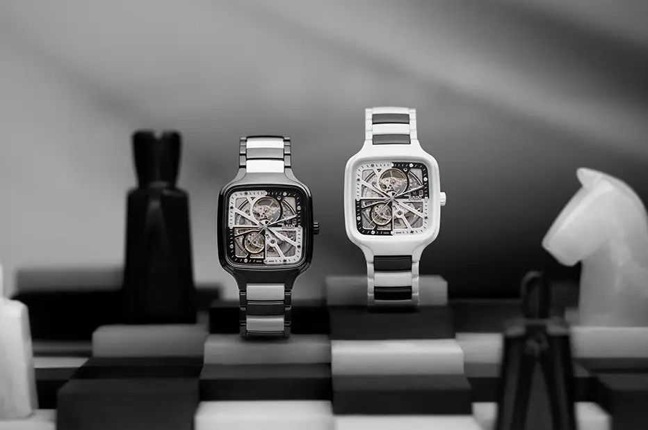 Czarno-białe zegarki Rado True Square Open Heart w limitowanej edycji