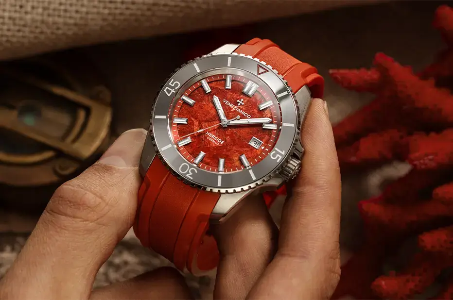 Zegarek Venezianico Nereide Corallo z tarczą z czerwonego koralu