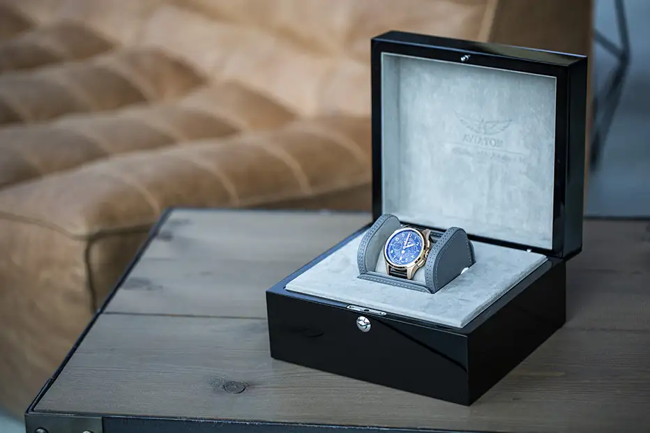 Zegarek Aviator Swiss Made Heritage z luksusowym pudełkiem i etui podróżnym