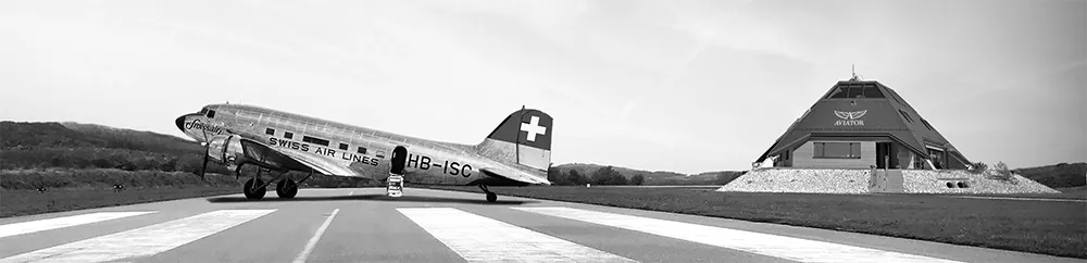 Laboratorium rozwojowe w budynku wieży kontrolnej szwajcarskiego regionalnego lotniska kantonu Jura