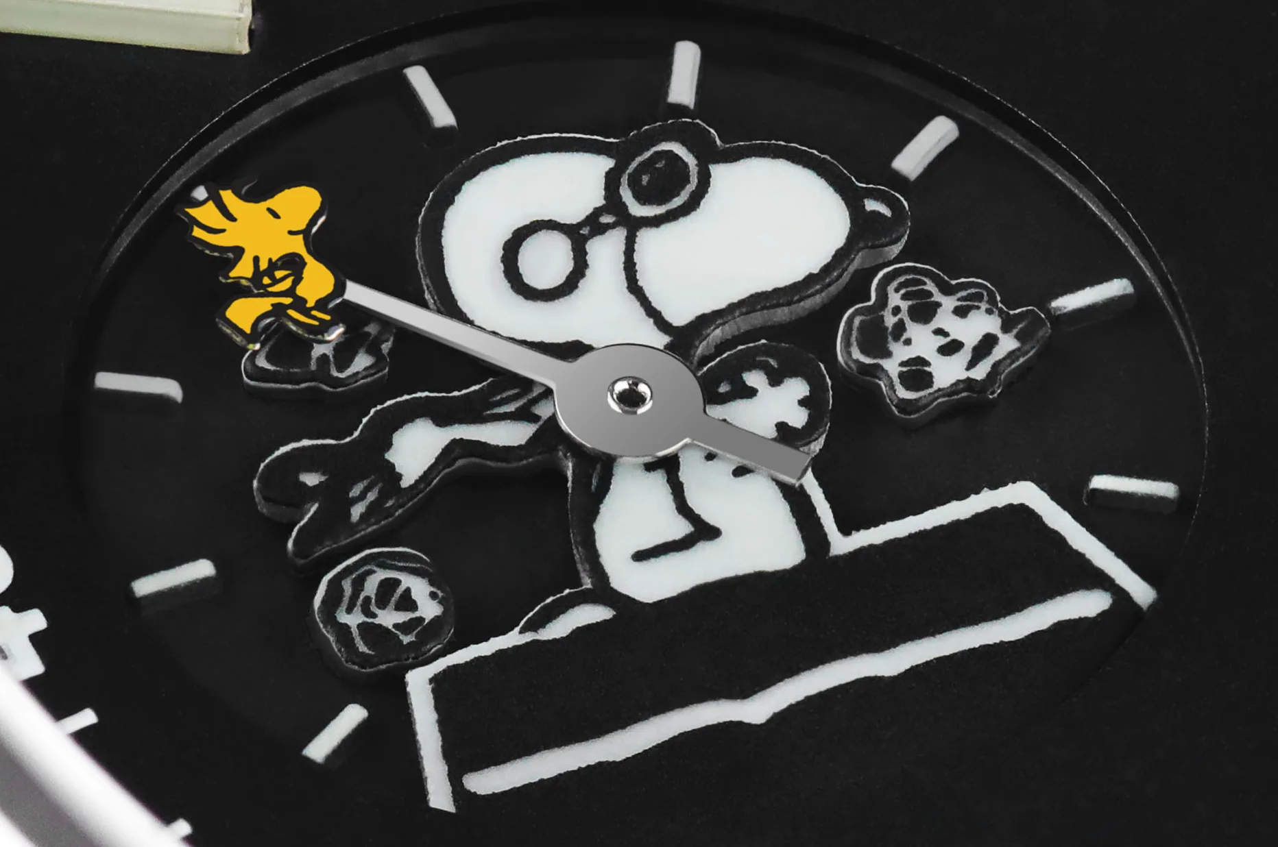 Mała sekunda ze Snoopym Flying Ace i Woodstockiem w zegarku BALL Engineer Master II