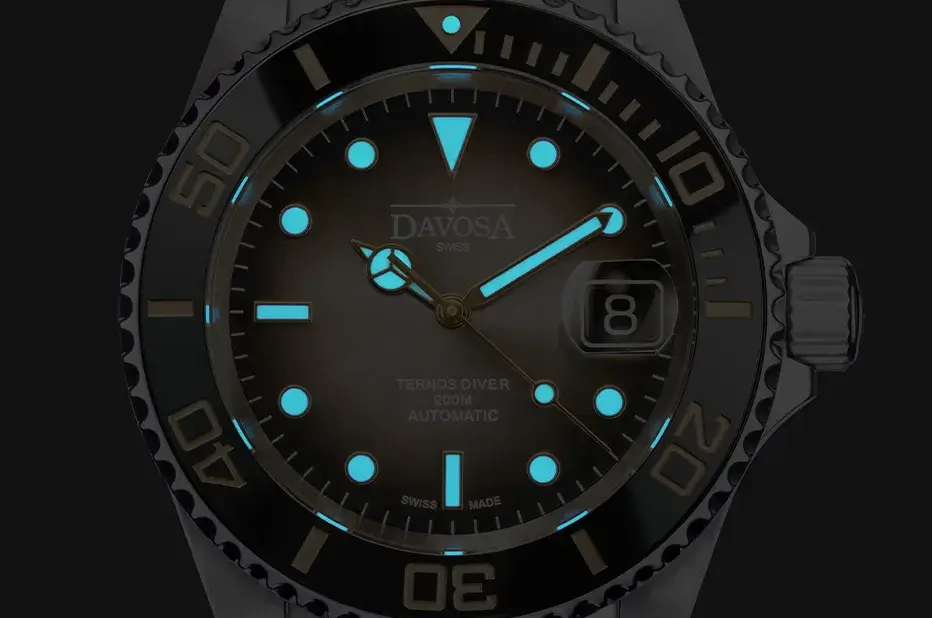 Davosa Ternos Ceramic Eagle Bay 161.555.60 – luminescencja Super-LumiNova na tarczy w ciemności
