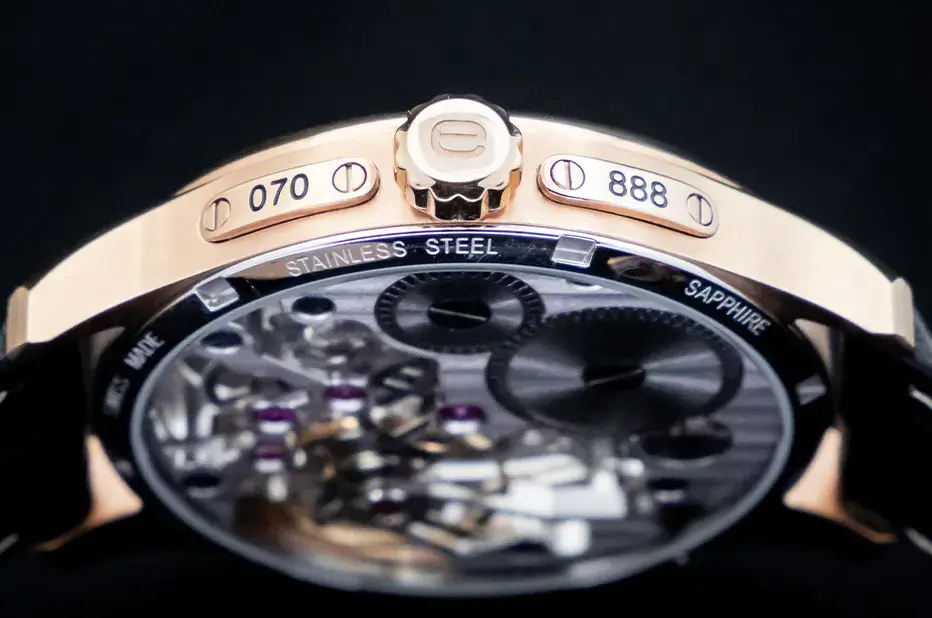 Limitowany zegarek Epos Originale Skeleton 3500 numer 70 z 888 sztuk wybity na kopercie