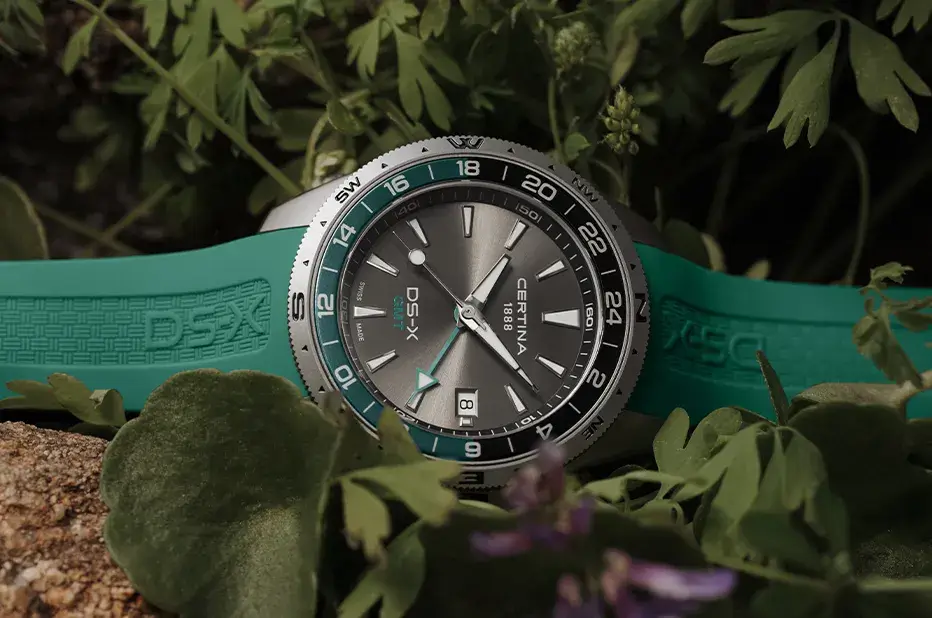 Męski zegarek sportowy Certina DS-X GMT z zielonym paskiem gumowym