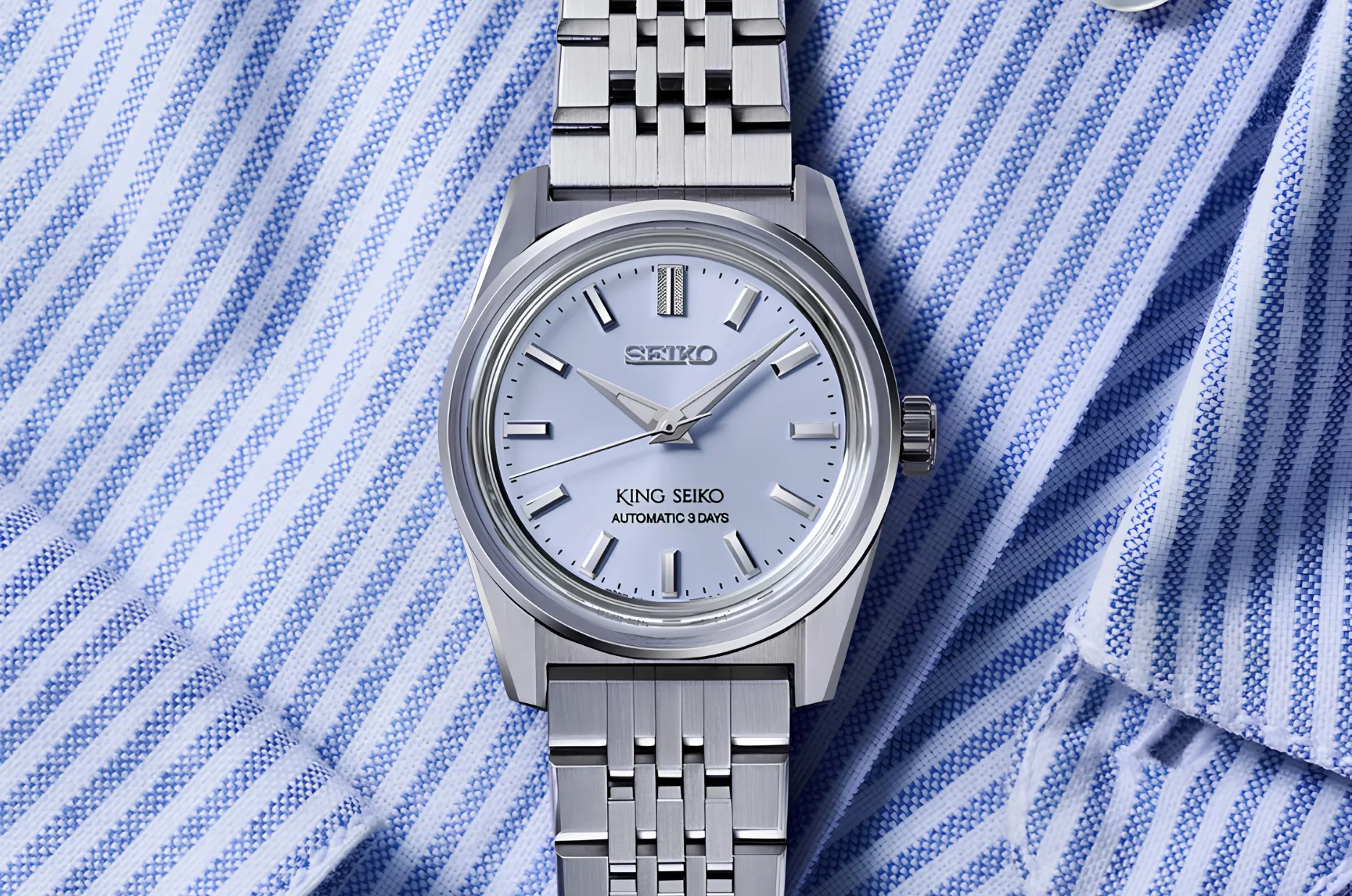 King Seiko Pop Ivy League SPB457J1 z jasnoniebieską tarczą i kopertą 36 mm inspirowany stylem amerykańskich uniwersytetów