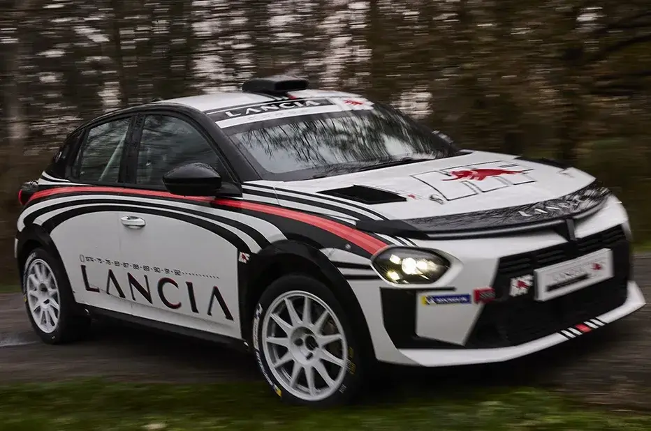 Elektryczny samochód rajdowy Lancia Ypsilon HF