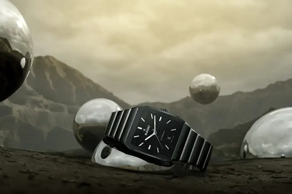 Czarny zegarek Rado Anatom z polerowanej ceramiki High-Tech i minimalistycznym designem