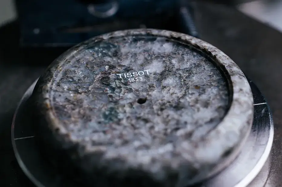 Szwajcarski zegarek Tissot RockWatch z granitu