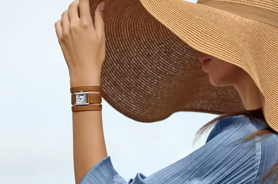 Zegarki damskie Longines MINI DOLCEVITA na wiosnę 2025 w pastelowych kolorach