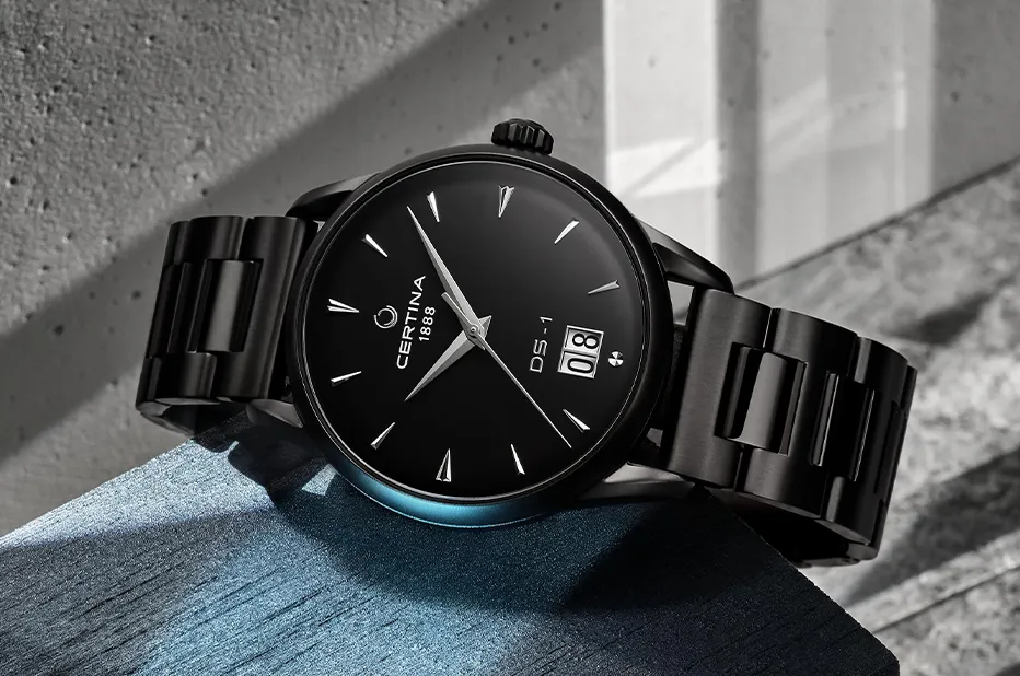 Zegarek Certina DS-1 Big Date w czarnej wersji z dużym datownikiem i matową kopertą PVD