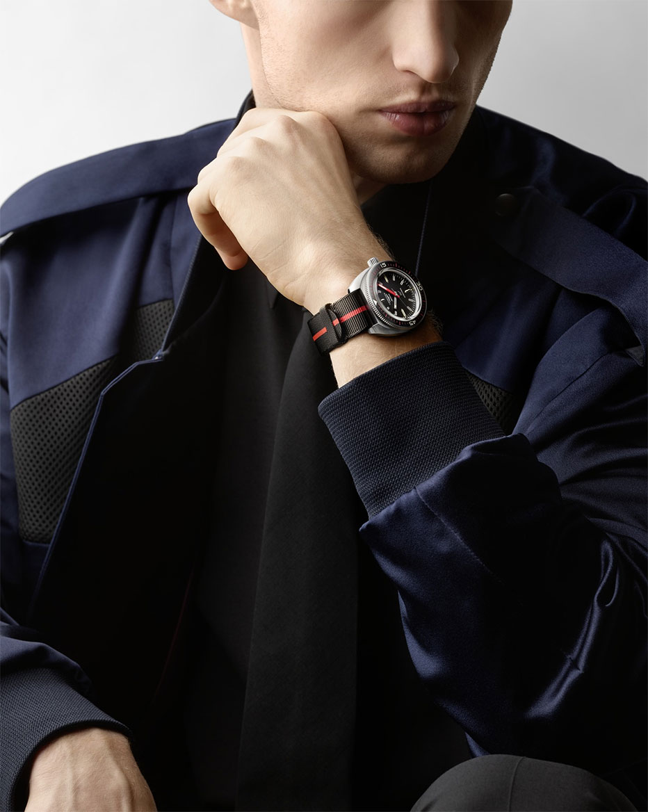 Longines Ultra Chron na nadgarstku