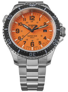 Traser P67 SuperSub Orange 109381 na bransolecie.