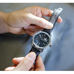 Zegarek z mechanizmem UNITAS