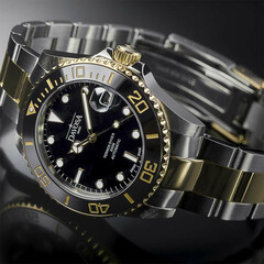 Czarna tarcza w zegarku Davosa Ternos Medium Automatic 166.197.50