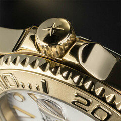 Zakręcana koronka w zegarku Davosa Ternos Medium Automatic 166.198.02