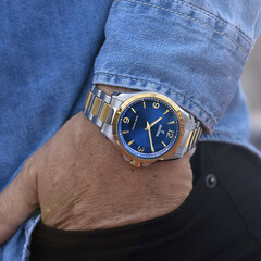 Elegancki zegarek męski na bransolecie bicolor Festina