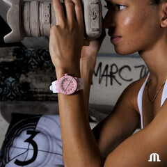 Biało-różowy zegarek Maurice Lacroix Aikon Tide.