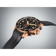 Zakręcane przyciski oraz koronka zegarka Tissot Seastar 1000 Quartz Chronograph T120.417.37.051.00