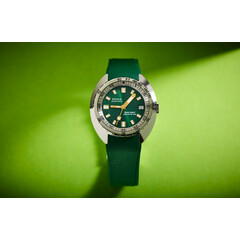 Zielony zegarek Doxa