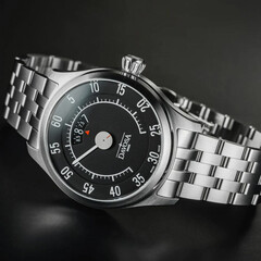 Zegarek Davosa z czarną tarczą
