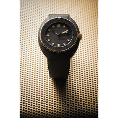 Zegarek nurkowy ze złotem Doxa SUB