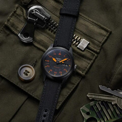 Męski zegarek Seiko na pasku nylonowym w stylu kurtki bomber