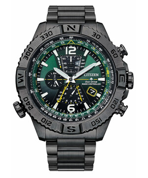 Czarny zegarek Citizen Promaster Navihawk AT8227-56X z zieloną tarczą.