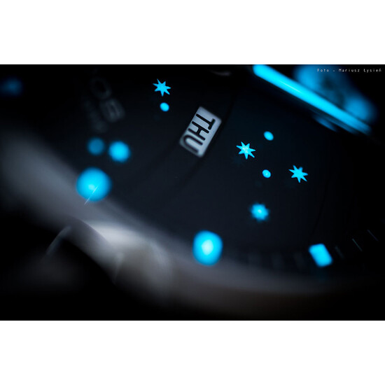 Epos Oeuvre D’Art Big Moon tarcza w ciemności