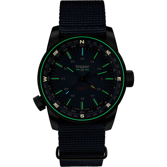 Traser P68 Pathfinder GMT podświetlenie w półmroku
