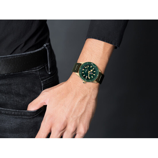 Rado HyperChrome Captain Cook R32504315 zegarek z brązu!