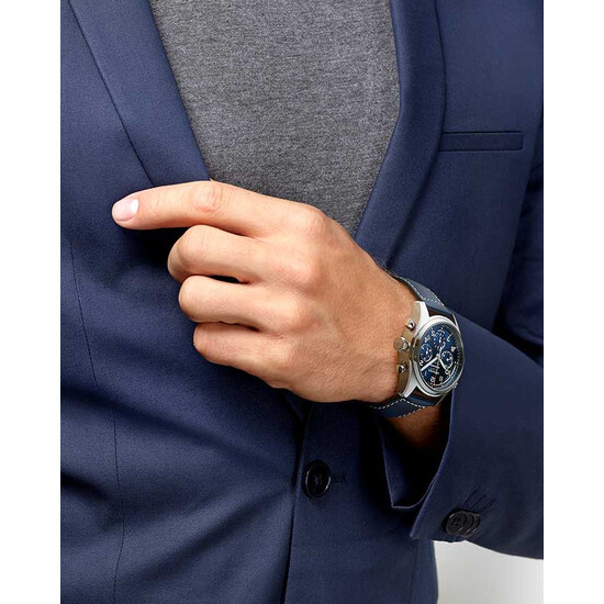 Longines Spirit L3.820.4.93.0 zegarek na ręce