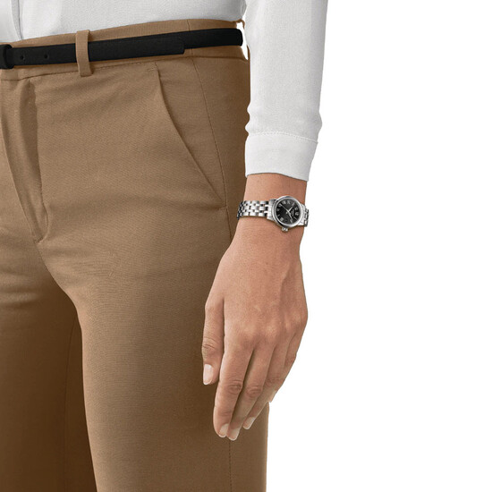 Tissot Classic Dream Lady T129.210.11.053.00 zegarek damski na bransolecie.