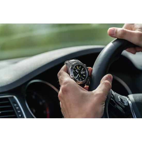 Ball Engineer Hydrocarbon Submarine Warfare Chronograph DC2276A-SJ-BK zegarek męski na bransolecie.