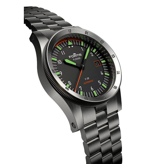 Fortis Flieger F-39 Automatic F4220005 zegarek męski na bransolecie.