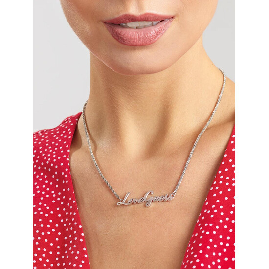 Naszyjnik z napisem Love Guess.