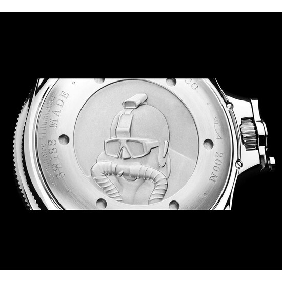 Zakrecany dekiel w zegarku Ball