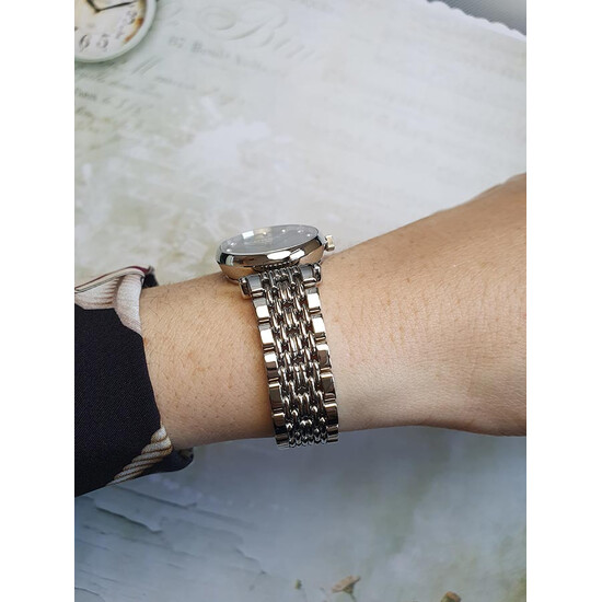 Zegarek Doxa D-Lux 111.15.108.10 na ręce