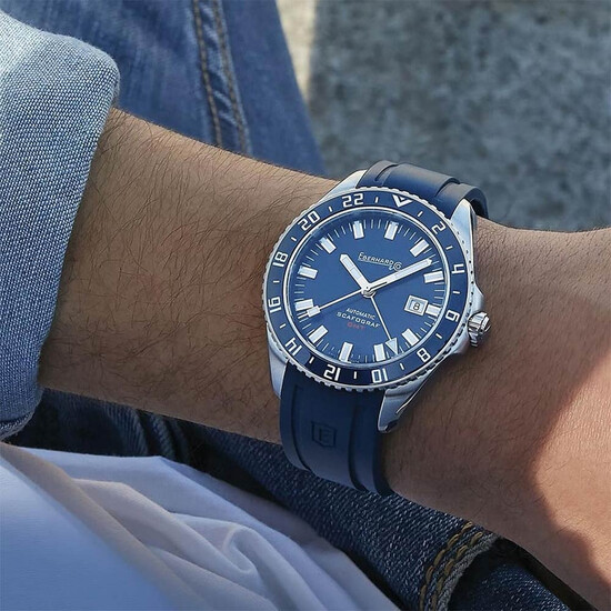 Eberhard Scafograf GMT 41038.02 CU zegarek na ręce