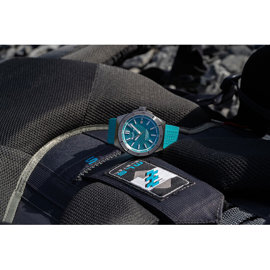 Zegarek na piesze wycieczki Fortis.