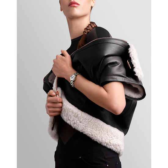 Longines PrimaLuna Moon Phase na nadgarstku