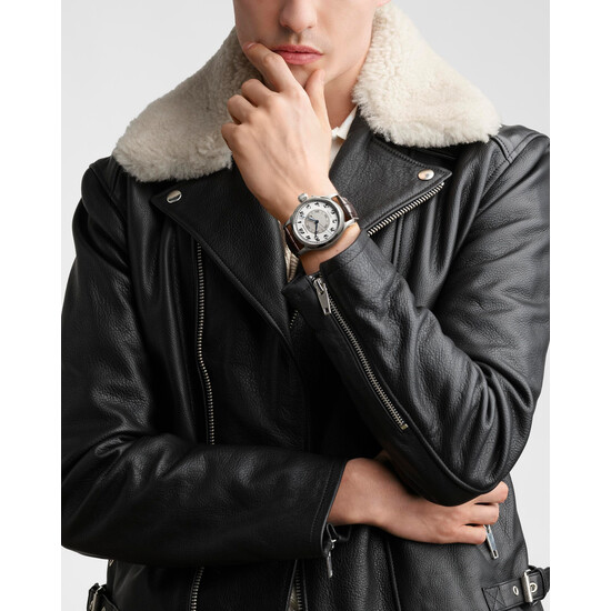 Limitowany zegarek męski Longines Weems Second-Setting na nadgarstku