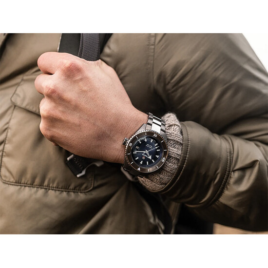 Zegarek z innowacyjnej ceramiki plazmowej Rado