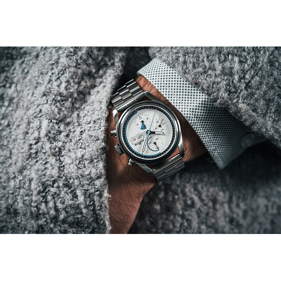 Zegarek męski na bransolecie Fortis.