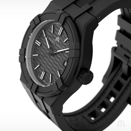 Zegarek z kopertą z tworzywa tide ocean material.